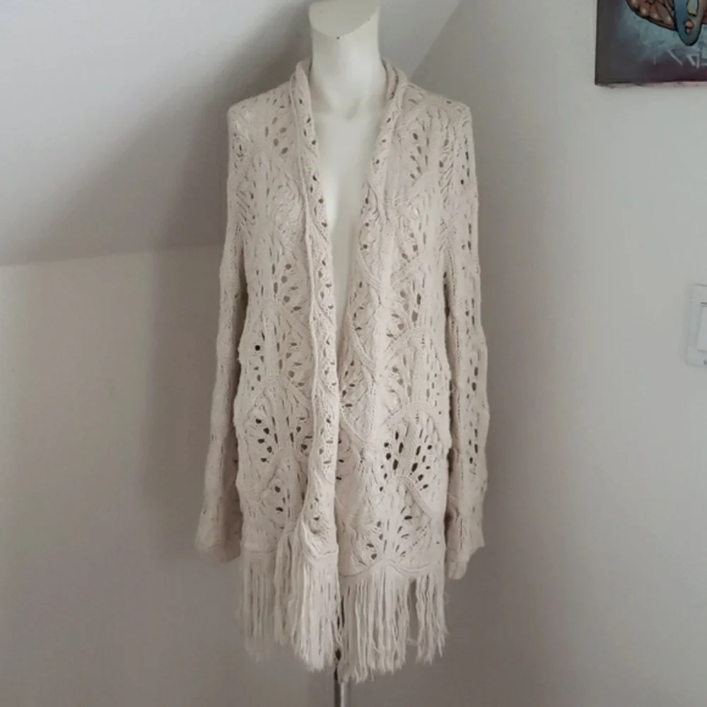 THE PARAGON Open Front Cardigan, Fringed Loose Knit Cream Color, Size L